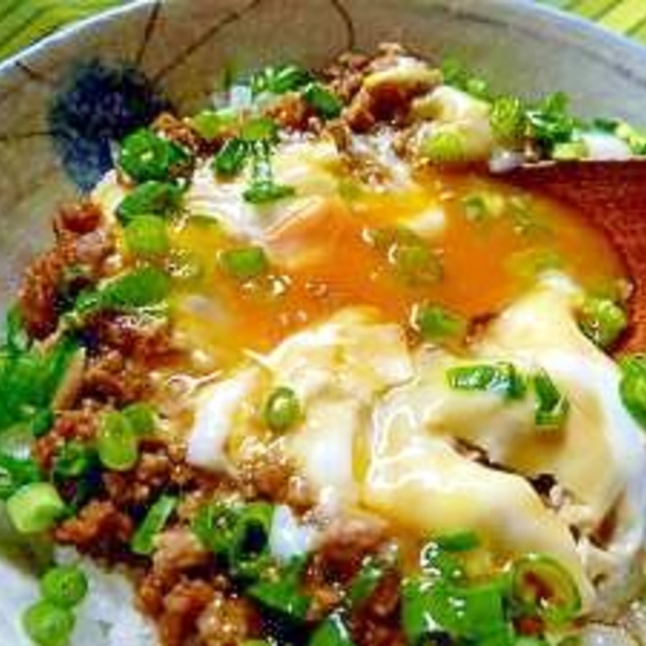 食べすぎ注意★3分で簡単!自家製肉味噌どんぶり